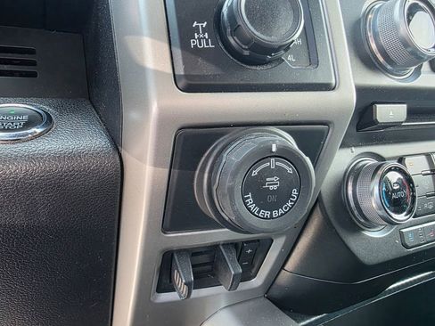 Used 2018 Ford F150 Lariat w/ Equipment Group 502A Luxury AWD/4WD image 26