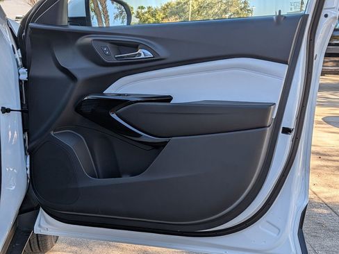 New 2026 Chevrolet Trax LT w/ Driver Confidence Package image 19