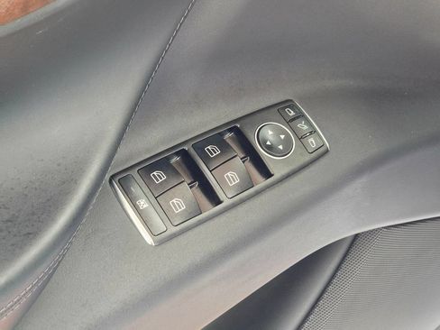 Used 2020 Tesla Model X Long Range AWD/4WD image 16
