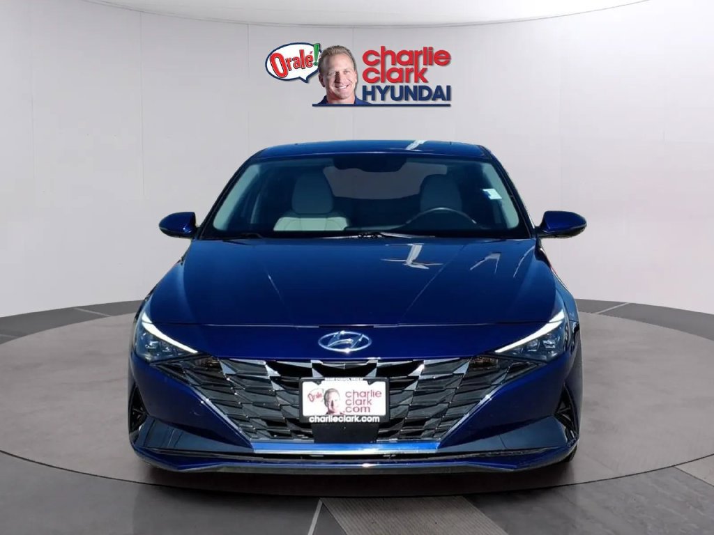 Used 2023 Hyundai Elantra Limited FWD image 9