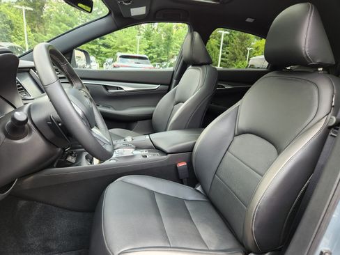 Certified 2025 INFINITI QX55 Luxe w/ Cargo Package AWD/4WD image 10