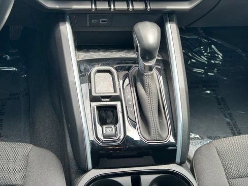 Used 2025 Chevrolet Colorado LT RWD image 19