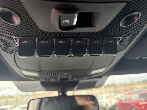 Used 2020 Ford F250 Platinum w/ FX4 Off-Road Package image 23