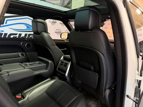 Used 2018 Land Rover Range Rover Sport SE image 23