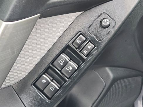 Used 2018 Subaru Forester 2.5i Premium image 18