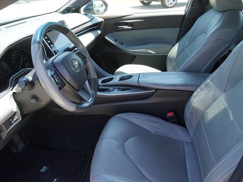 Used 2020 Toyota Avalon Limited w/ Advanced Safety Package FWD image 16