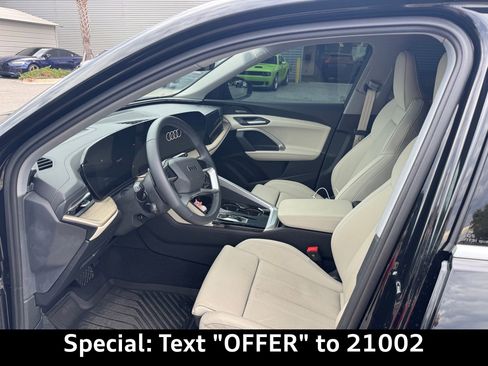 Used 2025 Audi Q5 Prestige AWD/4WD image 10
