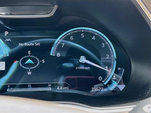 Used 2023 Genesis GV80 2.5T w/ Prestige 20" Package AWD/4WD image 12