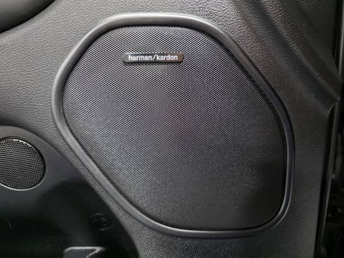Used 2022 Dodge Durango R/T w/ Tow 'N Go Package AWD/4WD image 18