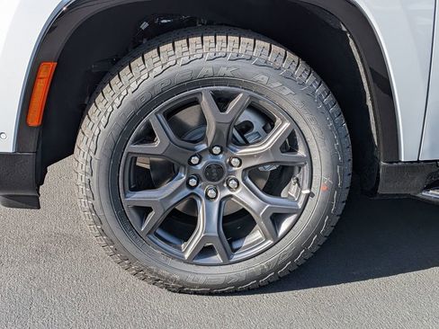 New 2026 Jeep Grand Wagoneer 4WD image 6