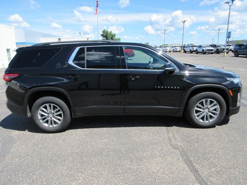 Certified 2022 Chevrolet Traverse LT w/ LPO, Floor Liner Package AWD/4WD image 4