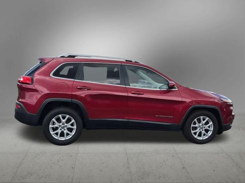Used 2015 Jeep Cherokee Latitude FWD image 7