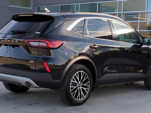 Used 2023 Ford Escape SE image 7