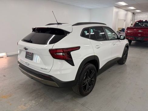 New 2026 Chevrolet Trax ACTIV w/ Driver Confidence Package image 7