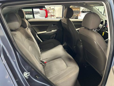 Used 2012 Kia Sportage LX AWD/4WD image 12