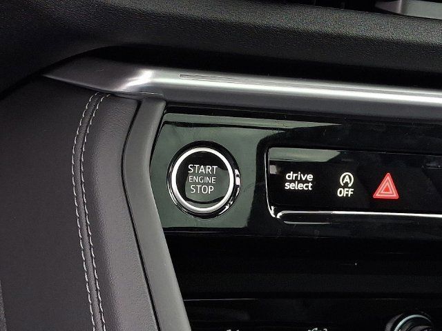 Used 2025 Audi Q5 Premium Plus w/ Premium Plus AWD/4WD image 20