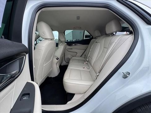 Used 2021 Buick Envision Essence w/ Technology Package I image 13