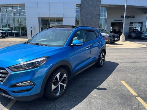 Used 2016 Hyundai Tucson Limited w/ Option Group 03 AWD/4WD image 3