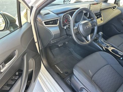 Certified 2022 Toyota Corolla SE w/ SE Preferred Package image 9