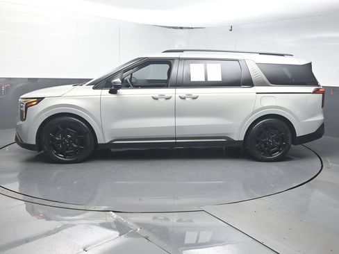 Used 2025 Kia Carnival SX Prestige FWD image 5