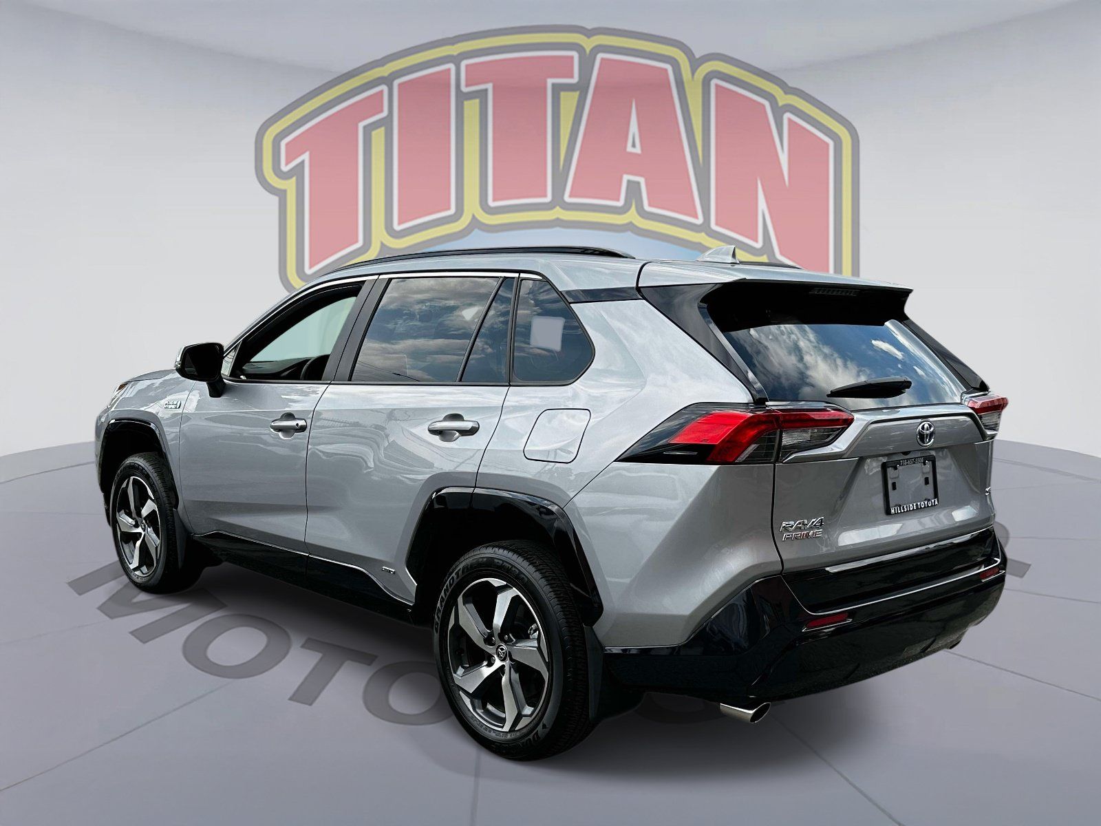 Used 2024 Toyota RAV4 SE w/ Weather & Moonroof Package AWD/4WD image 2