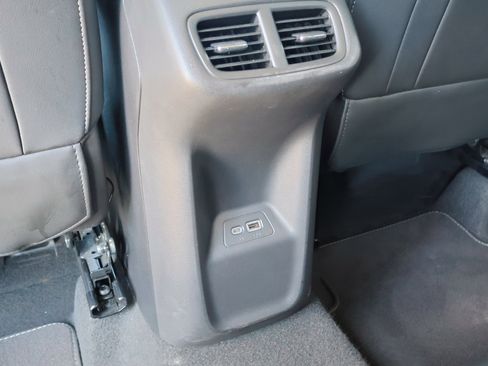 Used 2022 Buick Envision Essence w/ Safety Package image 41