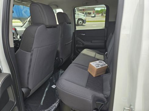 New 2026 Nissan Frontier SV w/ SV Convenience Package AWD/4WD image 5