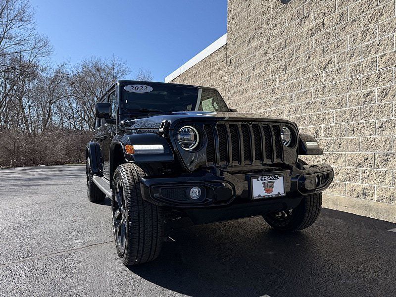 Used 2022 Jeep Wrangler Unlimited Sahara AWD/4WD image 1