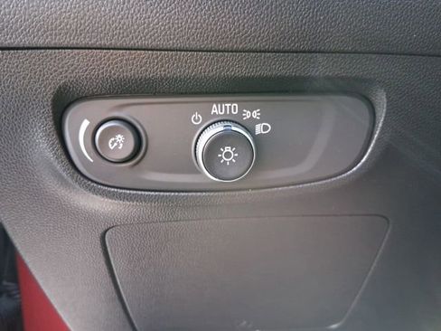 Used 2024 Buick Encore GX Preferred AWD/4WD image 13