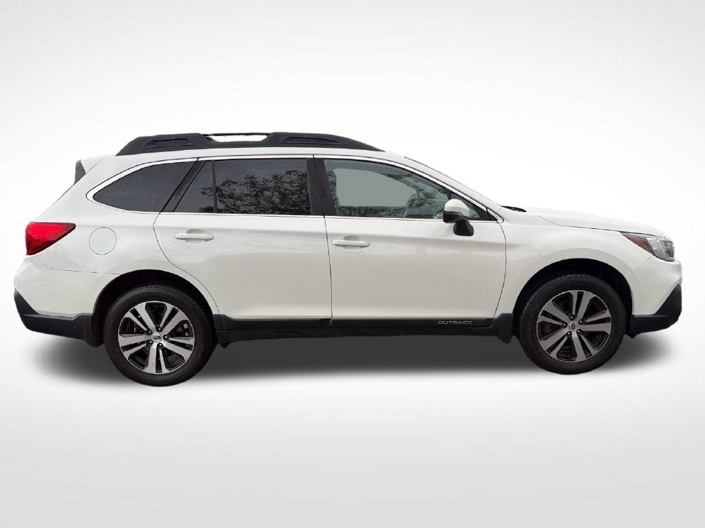 Used 2018 Subaru Outback 2.5i Limited AWD/4WD image 18