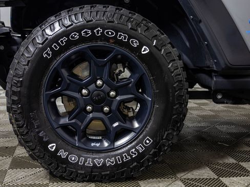 Used 2023 Jeep Wrangler Unlimited w/ Cold Weather Group AWD/4WD image 50