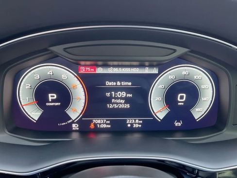 Used 2024 Audi Q7 3.0T Premium Plus image 12