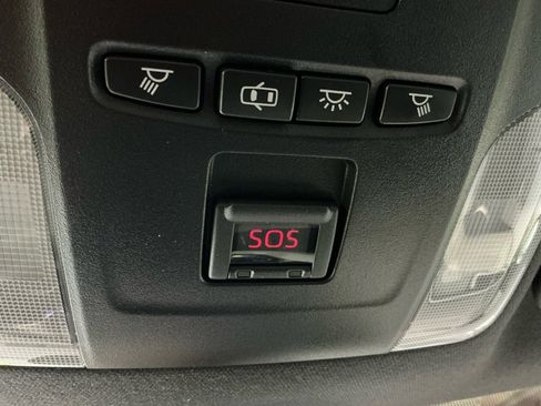 Used 2019 Toyota Corolla XSE w/ Carpet Mat Package image 32