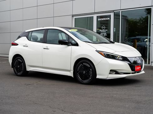 Certified 2025 Nissan Leaf SV Plus FWD image 1