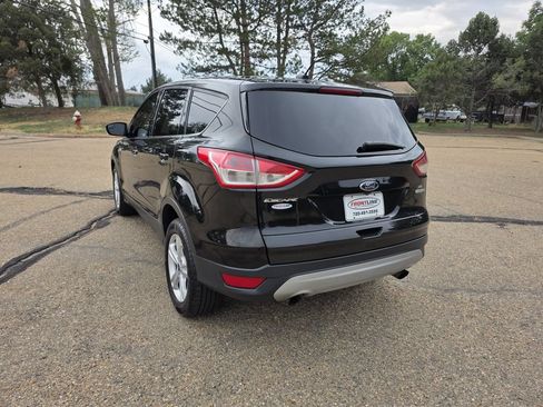 Used 2015 Ford Escape SE FWD image 4