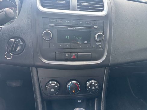 Used 2014 Dodge Avenger SE w/ Blacktop Package image 24