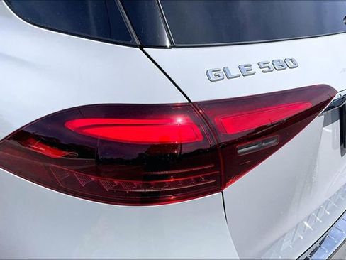 New 2026 Mercedes-Benz GLE 580 4MATIC image 14