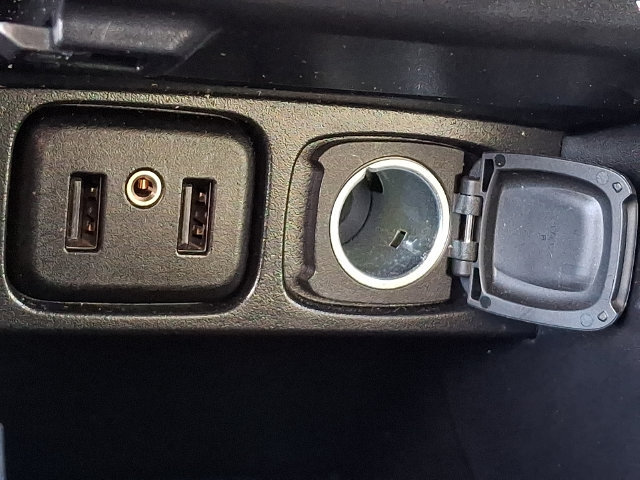 Used 2022 Buick Encore Preferred w/ Safety Package AWD/4WD image 25