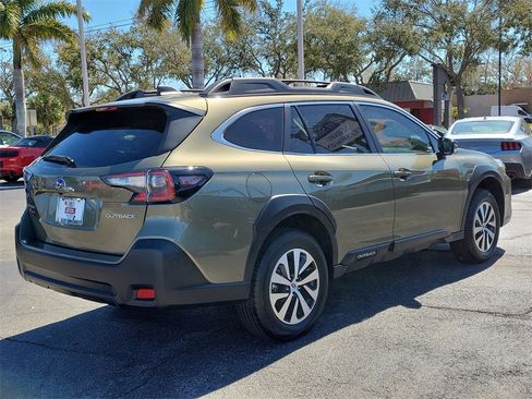 Certified 2025 Subaru Outback Premium image 3