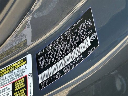 Used 2025 Toyota Camry LE image 32