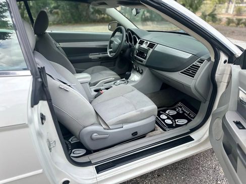 Used 2008 Chrysler Sebring Touring image 7