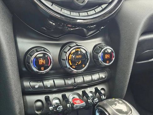 Used 2019 MINI Cooper 4-Door Hardtop image 26