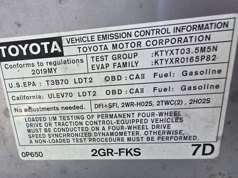 Used 2019 Toyota Tacoma TRD Off-Road w/ Technology Package AWD/4WD image 23