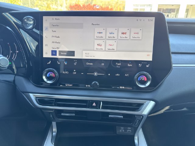 Used 2023 Lexus RX 350 w/ Cold Area Package AWD/4WD image 25