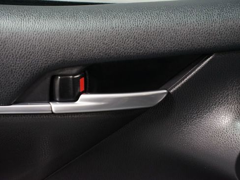 Certified 2024 Toyota Camry SE image 32