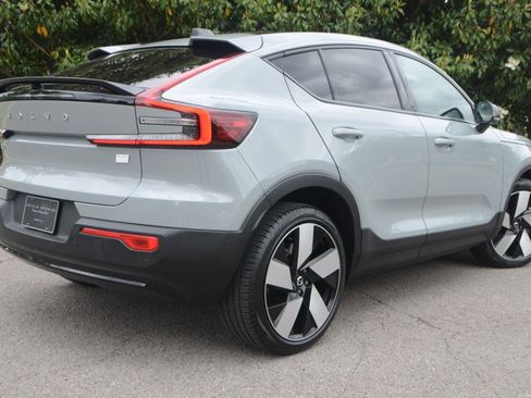 Used 2024 Volvo C40 Recharge Ultimate RWD image 21