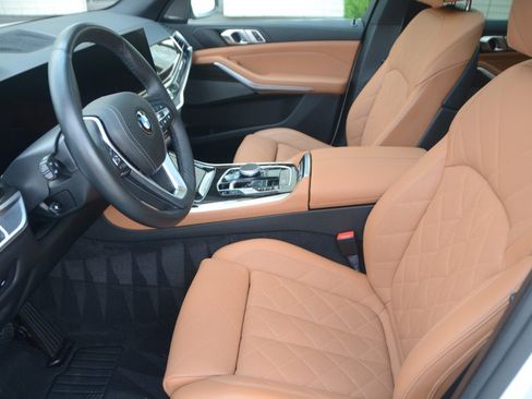 Used 2026 BMW X5 xDrive40i w/ Climate Comfort Package AWD/4WD image 11