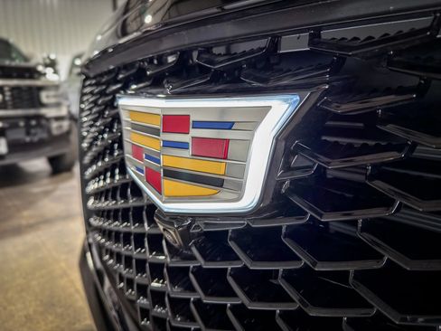 Used 2026 Cadillac Escalade Platinum Sport AWD/4WD image 8