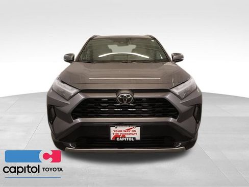 Certified 2025 Toyota RAV4 SE w/ Convenience Package AWD/4WD image 7