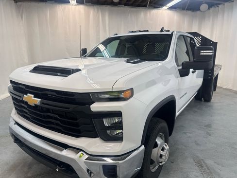 Used 2025 Chevrolet Silverado 3500 W/T w/ WT Convenience Package image 1